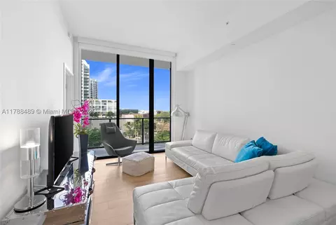 2678 Tigertail Ave #615, Miami, FL 33133