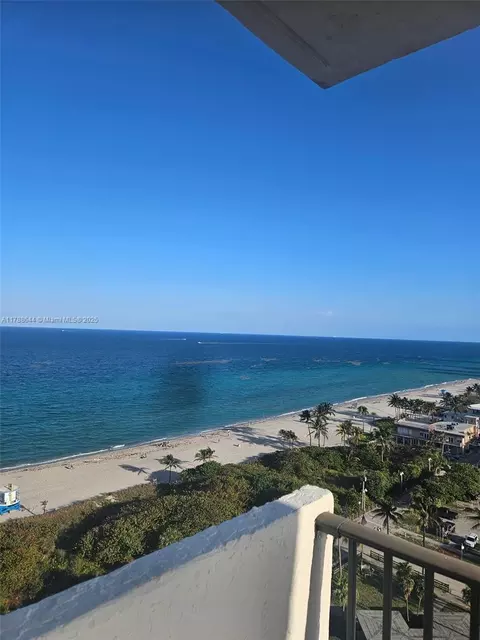 1201 Ocean Dr #1702S, Hollywood, FL 33019