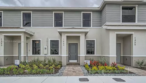 1472 NE 3rd Ave, Florida City, FL 33034