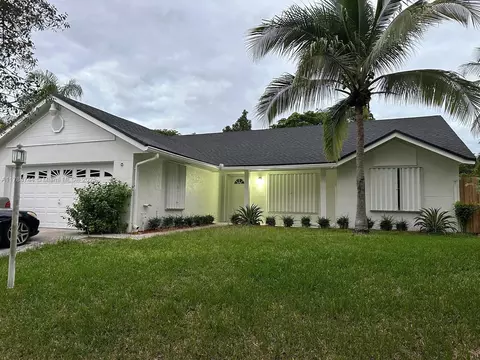 9771 SW 216th Ter, Cutler Bay, FL 33190