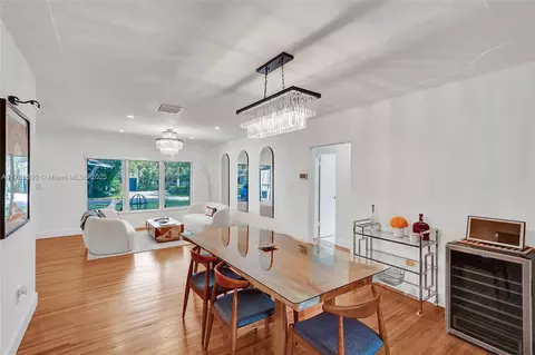 Dining - 552 Alminar Ave, Coral Gables, FL 33146 photo 1 of 1