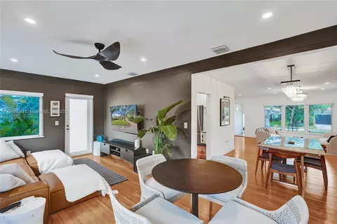 Other - 552 Alminar Ave, Coral Gables, FL 33146 photo 4 of 4