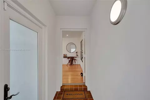 Entry Way - 552 Alminar Ave, Coral Gables, FL 33146 photo 1 of 1