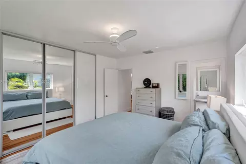 Bedroom - 552 Alminar Ave, Coral Gables, FL 33146 photo 1 of 5