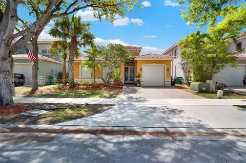 20656 SW 89th Ave, Cutler Bay, FL 33189