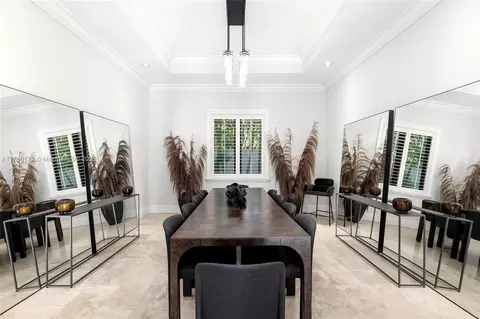 Dining - 1672 Micanopy Ave, Miami, FL 33133 photo 2 of 3