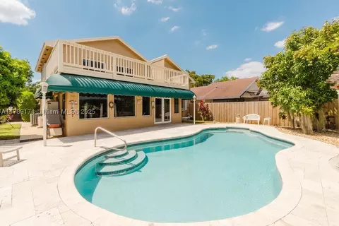 4249 SW 147th Ct, Miami, FL 33185