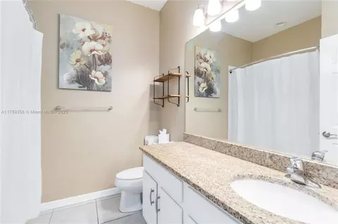 Bath - 10860 79th St E, Parrish, FL 34219 photo 4 of 4
