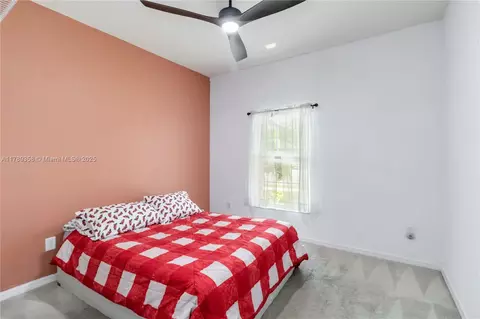 Bedroom - 10860 79th St E, Parrish, FL 34219 photo 2 of 3