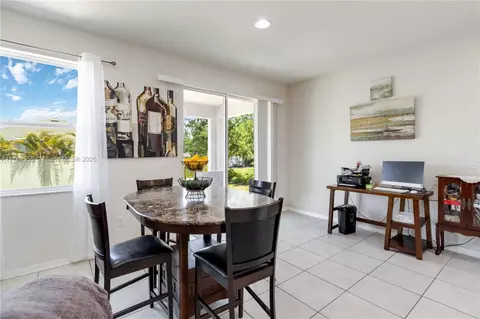 Dining - 10860 79th St E, Parrish, FL 34219 photo 1 of 1