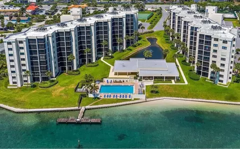 19800 Sandpointe Bay Dr #506, Tequesta, FL 33469
