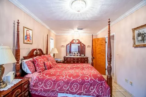 Bedroom - 891 E 24th St, Hialeah, FL 33013 photo 5 of 11