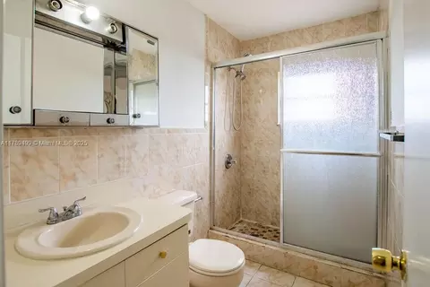 Bath - 891 E 24th St, Hialeah, FL 33013 photo 4 of 4