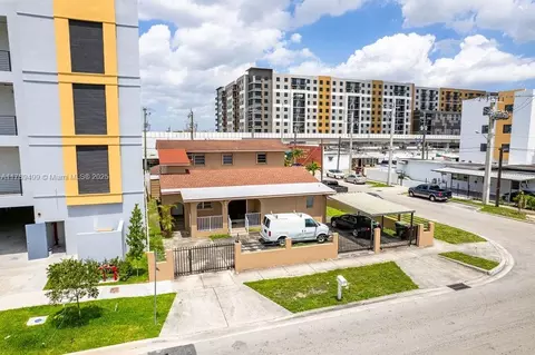 View/Area - 891 E 24th St, Hialeah, FL 33013 photo 1 of 8