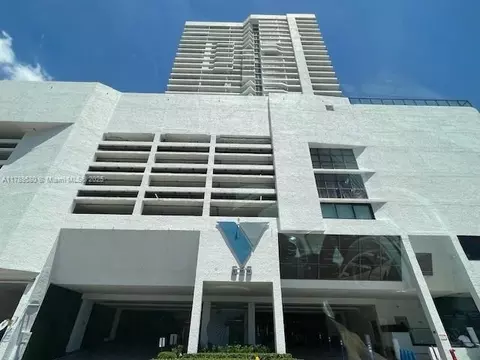 555 NE 15th St #26K, Miami, FL 33132