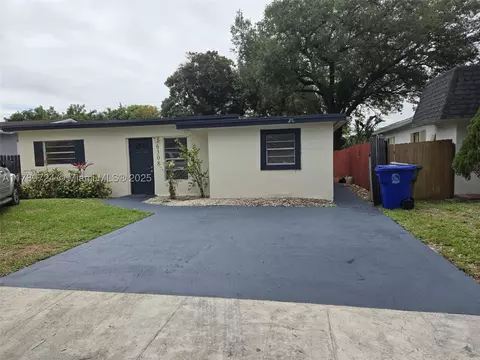 6308 Cleveland St, Hollywood, FL 33024