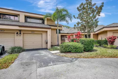 129 Chelsea Ln, Plantation, FL 33324