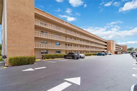 5100 SW 90th Ave #203, Cooper City, FL 33328
