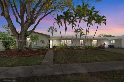 9600 SW 77th St, Miami, FL 33173