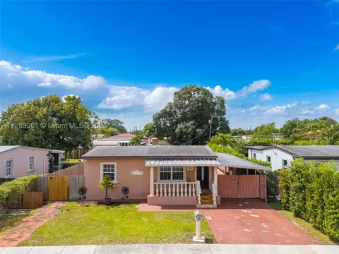 350 E 45th St, Hialeah, FL 33013 photo 1