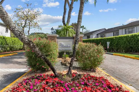 11048 SW 154th Ct, Miami, FL 33196