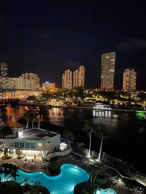 19101 NE 36th Ct #1110, Aventura, FL 33180