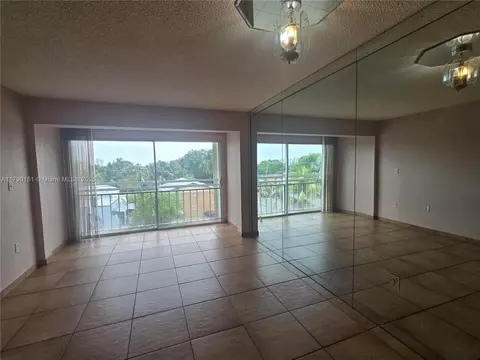 1793 SW 5th St #401, Miami, FL 33135