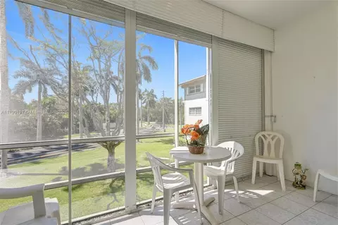 700 Layne Blvd #218, Hallandale Beach, FL 33009