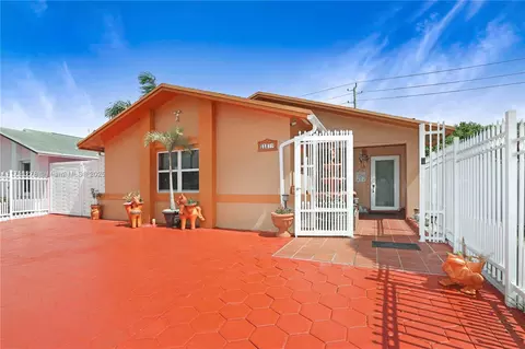 11879 SW 208th Ter, Miami, FL 33177