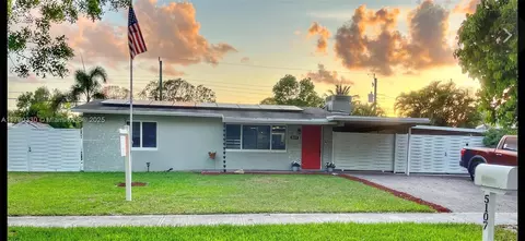 5107 SW 92nd Ave, Cooper City, FL 33328