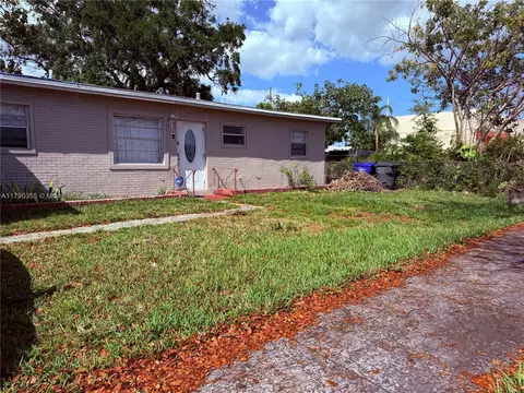 6023 Flagler St, Hollywood, FL 33023
