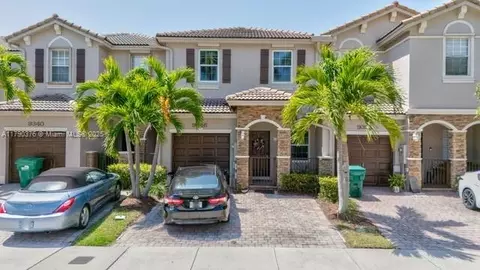 9346 SW 221st St, Cutler Bay, FL 33190