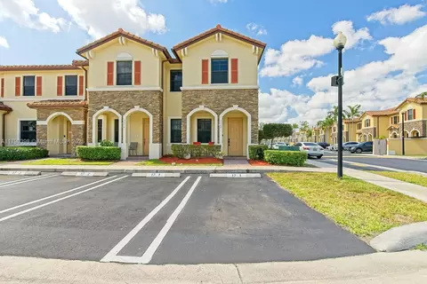 3208 SE 4th Ct, Homestead, FL 33033