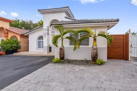 7001 W 35th Ave #116, Hialeah, FL 33018