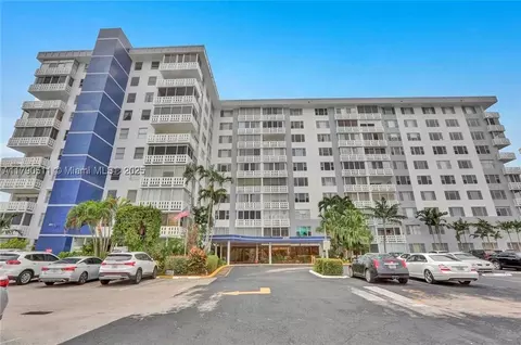 4350 Hillcrest Dr #503, Hollywood, FL 33021