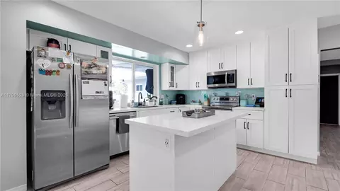 Kitchen - 4309 Jackson St, Hollywood, FL 33021 photo 2 of 3