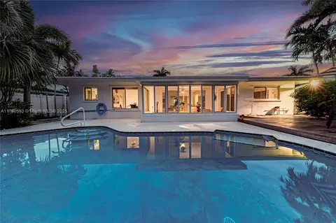 361 SE 1st Ter, Pompano Beach, FL 33060