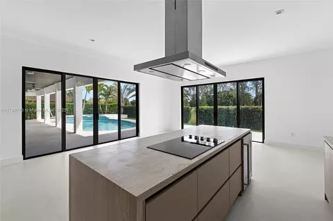 Kitchen - 19601 E Saint Andrews Dr, Hialeah, FL 33015 photo 1 of 3
