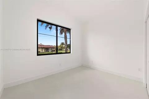 Bedroom - 19601 E Saint Andrews Dr, Hialeah, FL 33015 photo 6 of 6