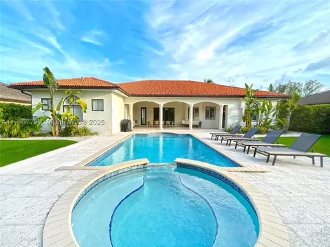 12257 SW 82nd Ter, Miami, FL 33183