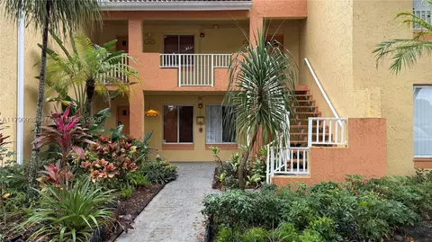 906 Coral Club Dr #906, Coral Springs, FL 33071