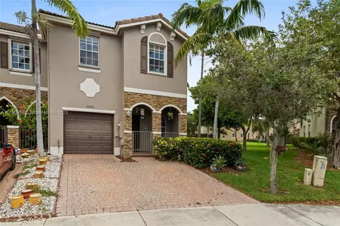 22364 SW 89th Path, Cutler Bay, FL 33190 photo 1