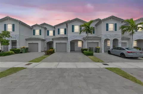 2679 SE 13th Ct, Homestead, FL 33035