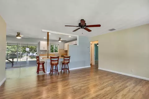 3135 SE Mimosa St, Stuart, FL 34997 photo 6