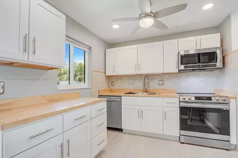 3135 SE Mimosa St, Stuart, FL 34997 photo 14