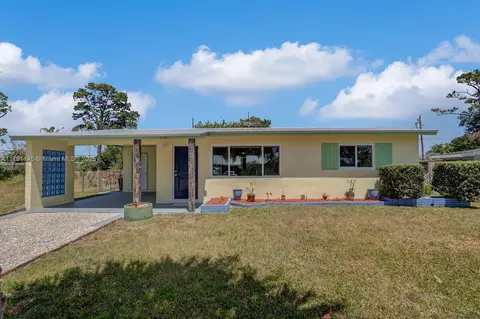 3135 SE Mimosa St, Stuart, FL 34997