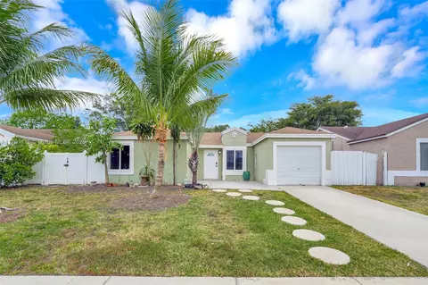 18982 Cloud Lake Cir, Boca Raton, FL 33496