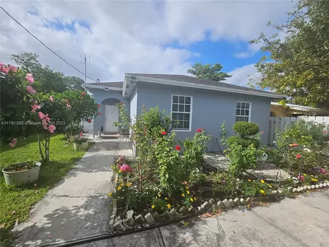 3028 NW 95th St, Miami, FL 33147