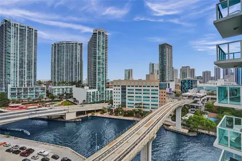 View/Area - 31 SE 5th St #1505, Miami, FL 33131 photo 1 of 1