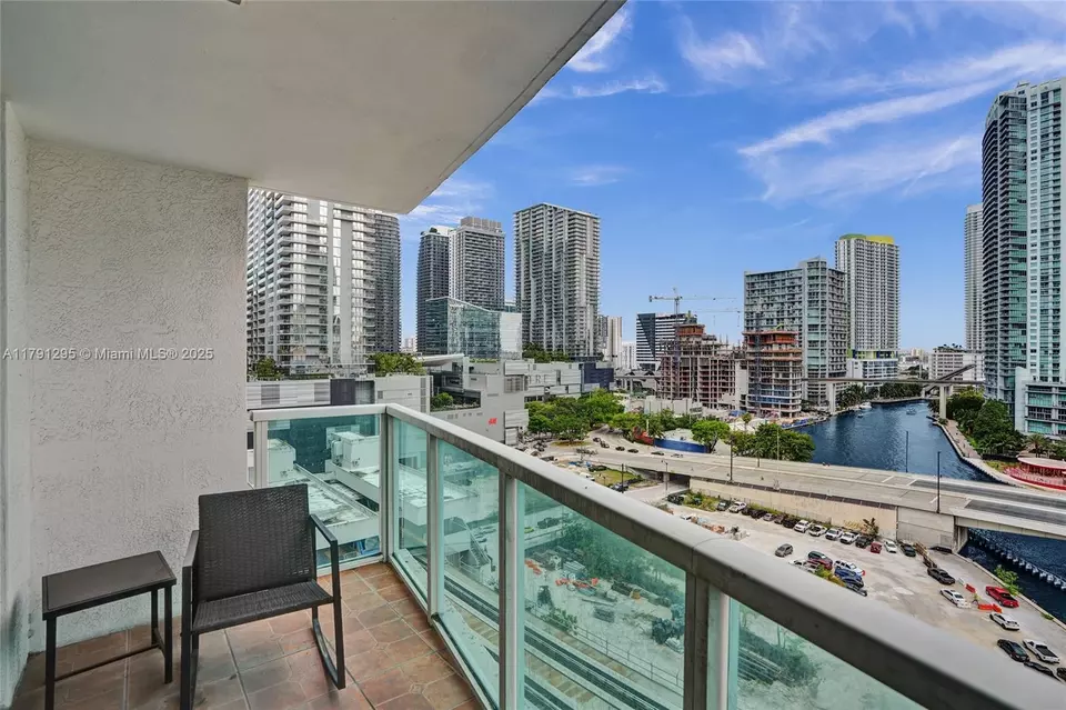 Other - 31 SE 5th St #1505, Miami, FL 33131 photo 10 of 13